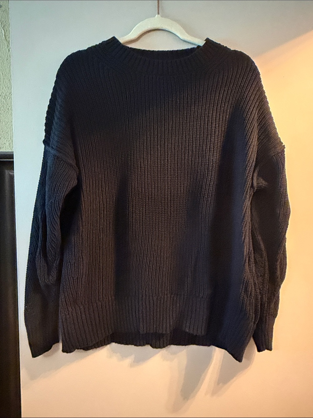 Women’s Black Ribbed Crewneck Sweater Size XS